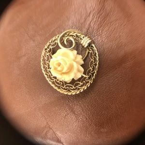 Vintage Carl Art Inc Gold 14k Filled Broach